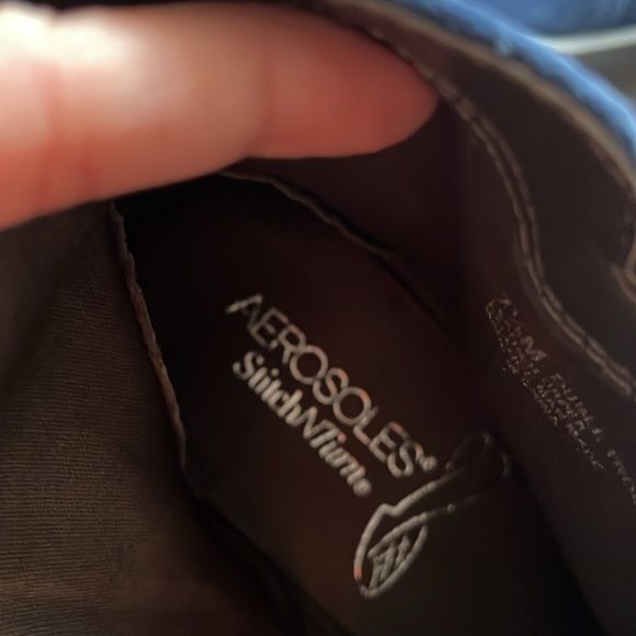 Aerosoles booties suede blue. Size 7.5 - Picture 5 of 5